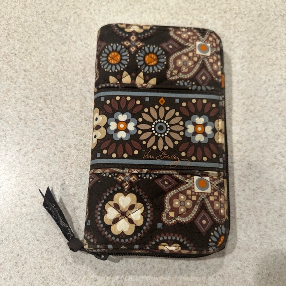 Vera Bradley Brown floral wallet with multiple compartments and zipper closure - Picture 2 of 15